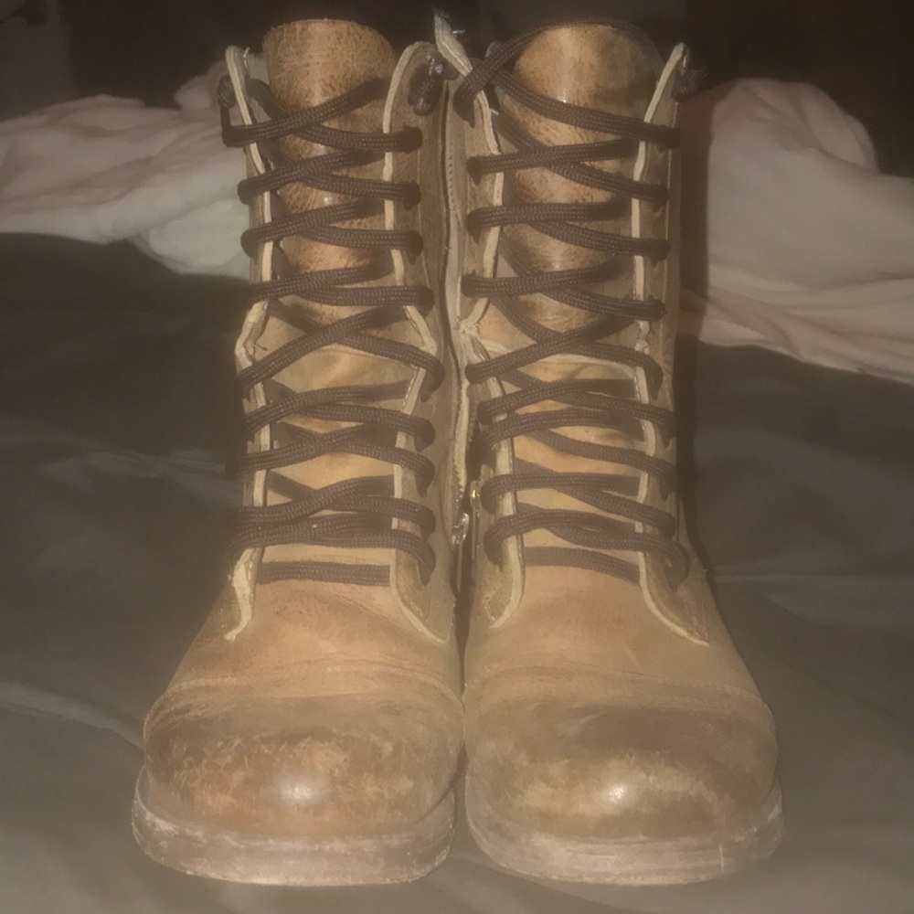 Freebird combat boots size 8